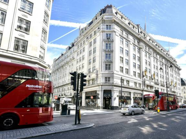 Strand palace hotel