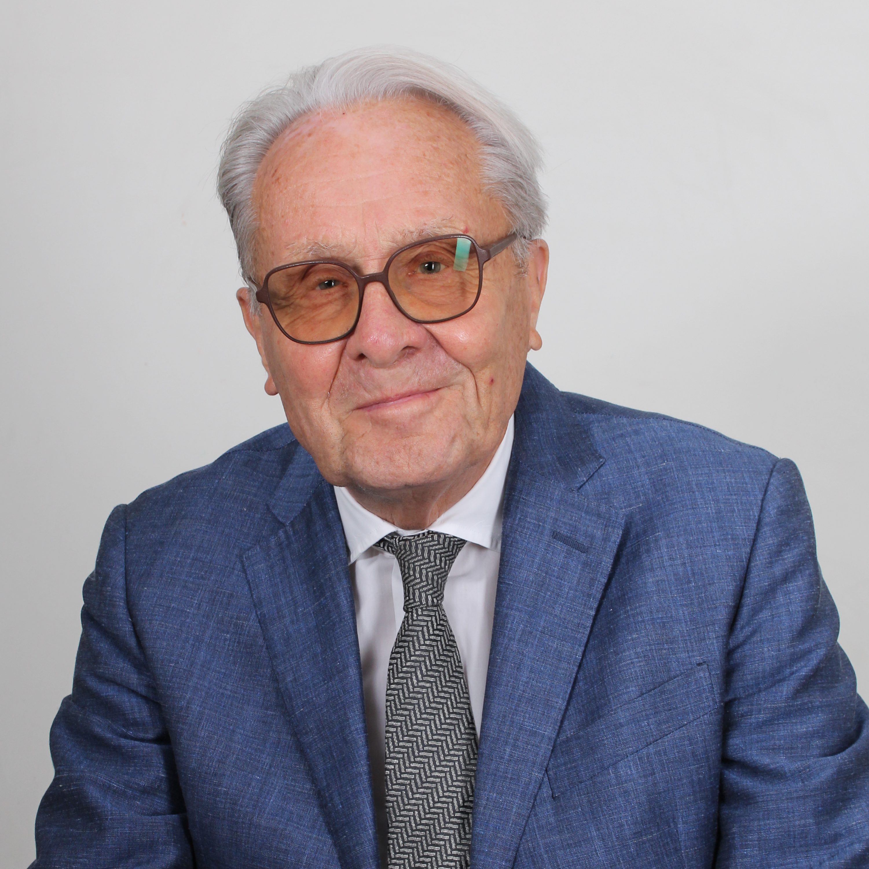 Patrick Robert Carter, and he is a current member of the House of Lords.